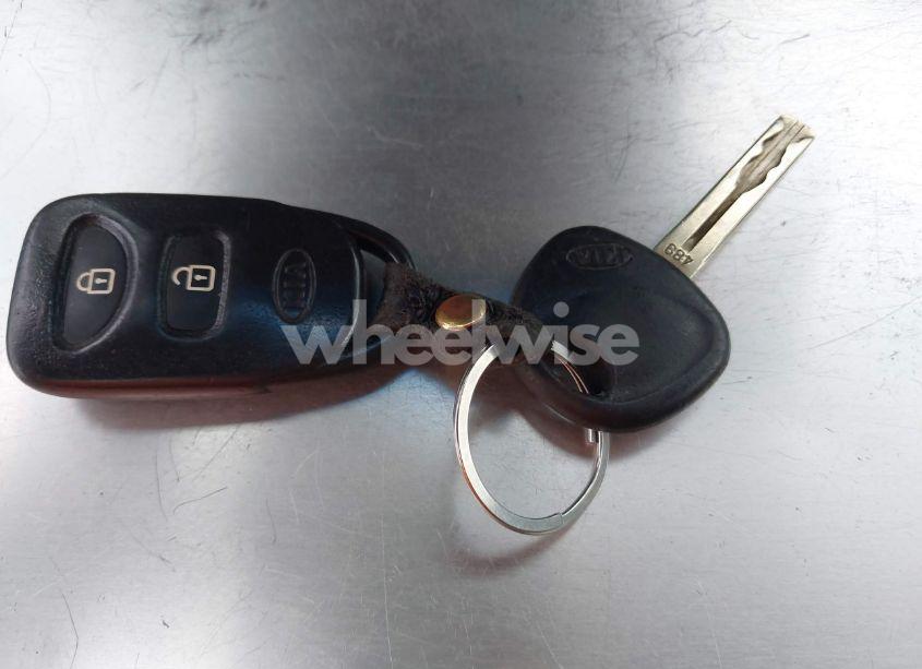 Photo 11 of 2012 Kia Sorento LX (VIN 5XYKTCA66CG225672)