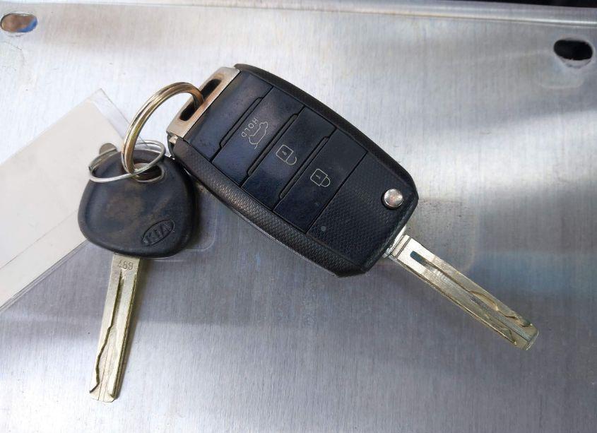 Photo 11 of 2014 Kia Sorento LX (VIN 5XYKTCA66EG451102)