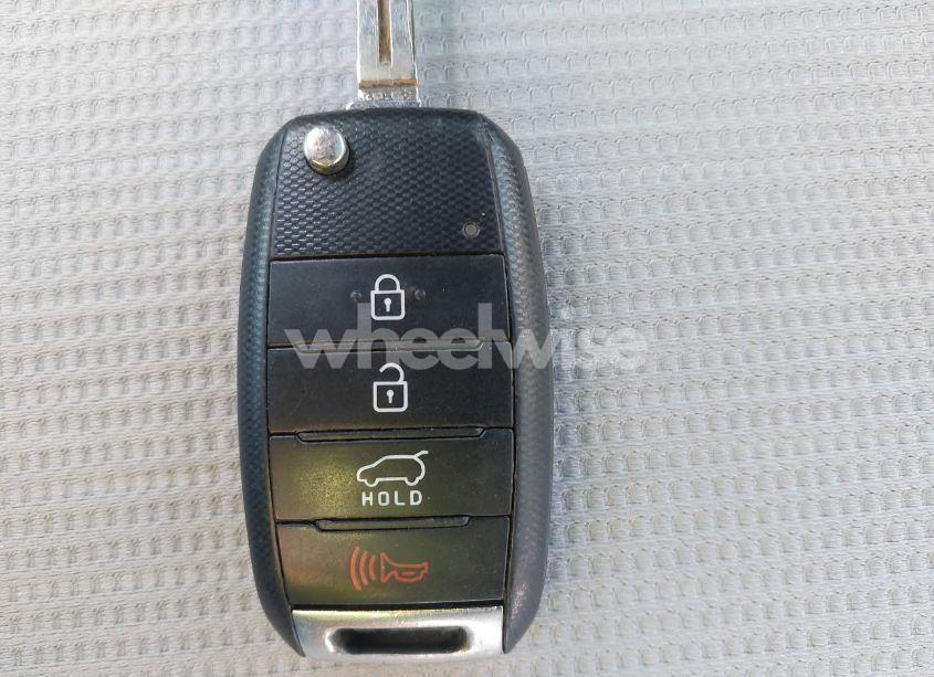 Photo 11 of 2014 Kia Sorento LX (VIN 5XYKTCA66EG506003)