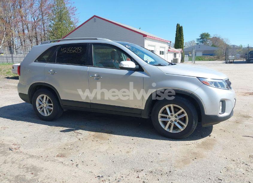 Photo 14 of 2014 Kia Sorento LX (VIN 5XYKTCA66EG506003)