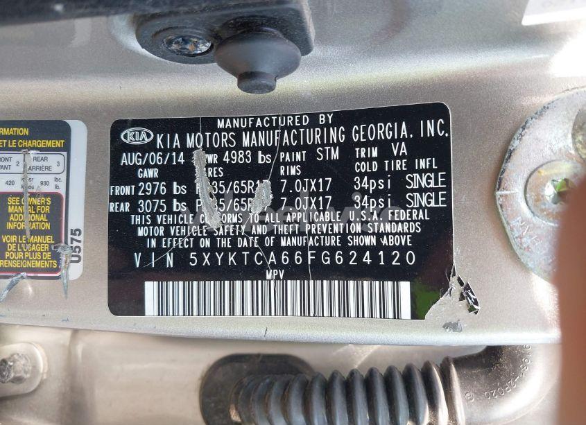 Photo 9 of 2015 Kia Sorento LX (VIN 5XYKTCA66FG624120)