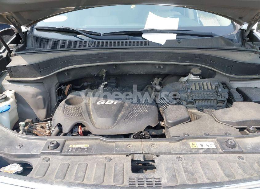 Photo 10 of 2015 Kia Sorento LX (VIN 5XYKTCA66FG654959)