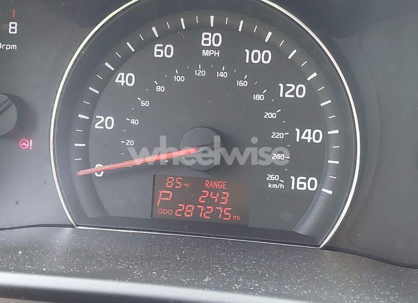 Photo 15 of 2015 Kia Sorento LX (VIN 5XYKTCA66FG654959)