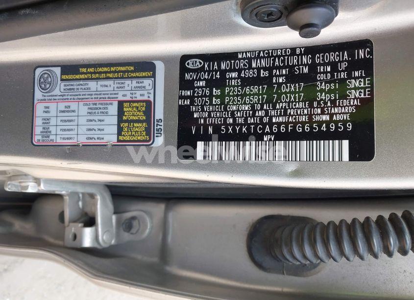 Photo 9 of 2015 Kia Sorento LX (VIN 5XYKTCA66FG654959)
