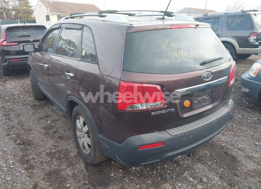 Photo 3 of 2012 Kia Sorento LX (VIN 5XYKTCA67CG279160)