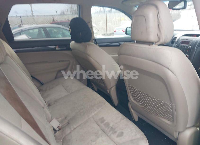 Photo 8 of 2012 Kia Sorento LX (VIN 5XYKTCA67CG308138)