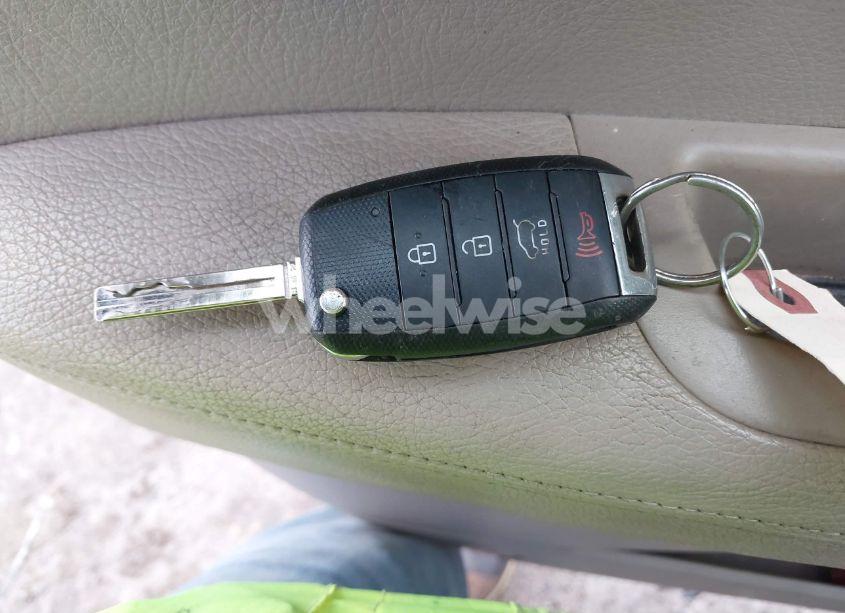 Photo 11 of 2014 Kia Sorento LX (VIN 5XYKTCA67EG438472)