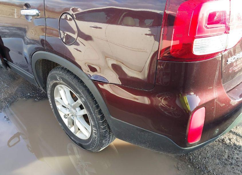 Photo 13 of 2014 Kia Sorento LX (VIN 5XYKTCA67EG479071)