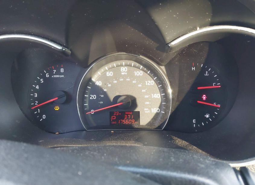 Photo 7 of 2014 Kia Sorento LX (VIN 5XYKTCA67EG479071)