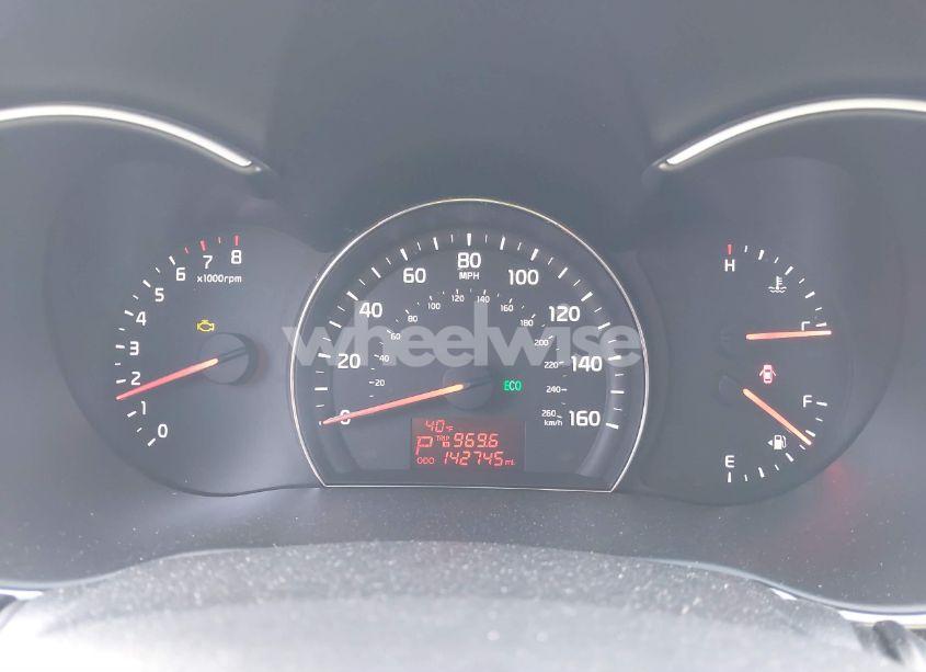 Photo 7 of 2014 Kia Sorento LX (VIN 5XYKTCA67EG505880)