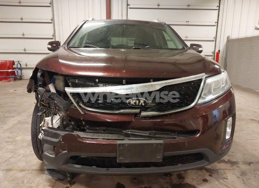 Photo 13 of 2014 Kia Sorento LX (VIN 5XYKTCA67EG541133)