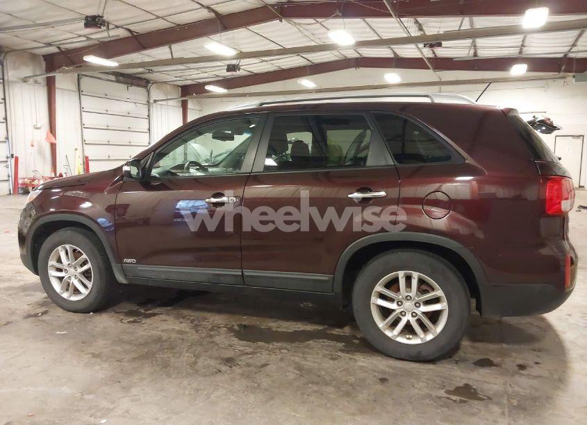 Photo 15 of 2014 Kia Sorento LX (VIN 5XYKTCA67EG541133)