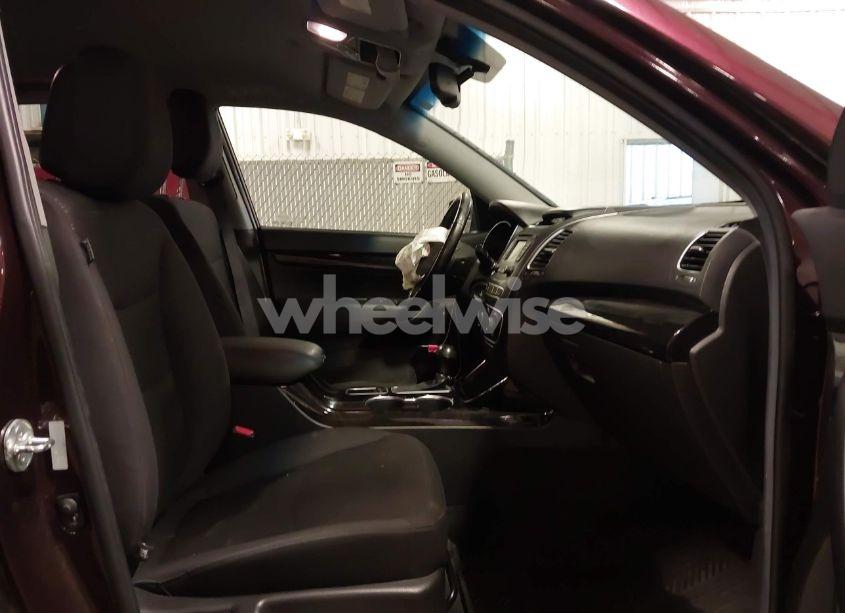 Photo 5 of 2014 Kia Sorento LX (VIN 5XYKTCA67EG541133)