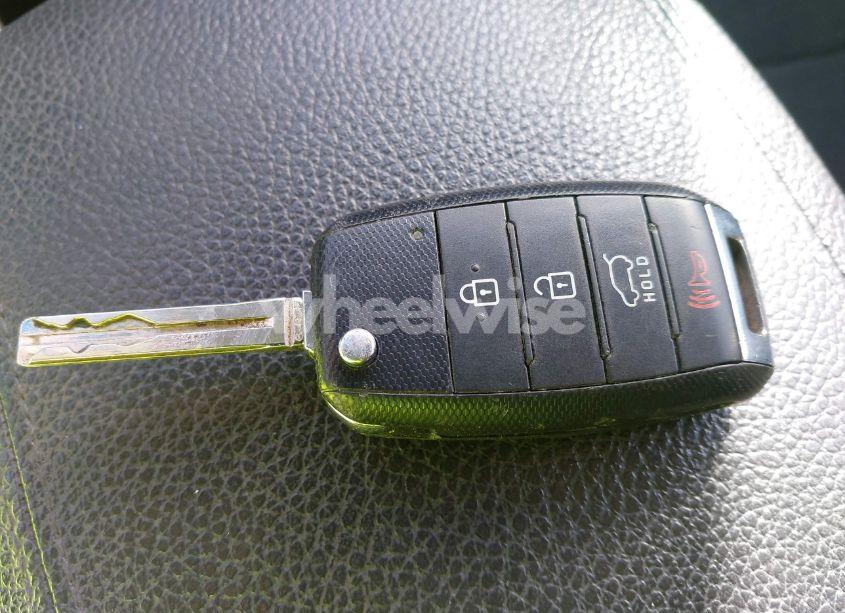 Photo 11 of 2014 Kia Sorento LX (VIN 5XYKTCA67EG543710)