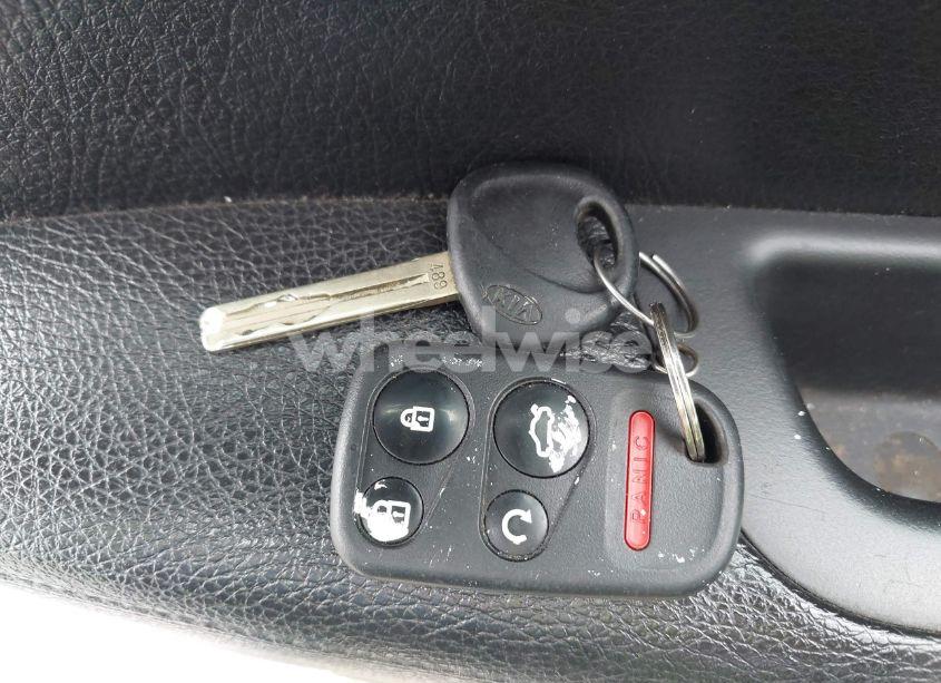 Photo 11 of 2012 Kia Sorento LX (VIN 5XYKTCA68CG206699)