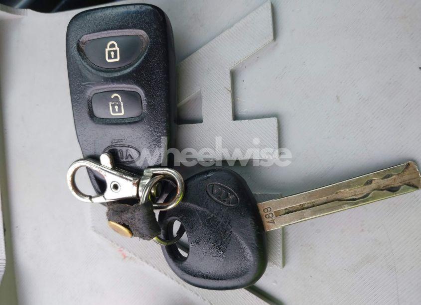 Photo 11 of 2012 Kia Sorento LX (VIN 5XYKTCA68CG224992)