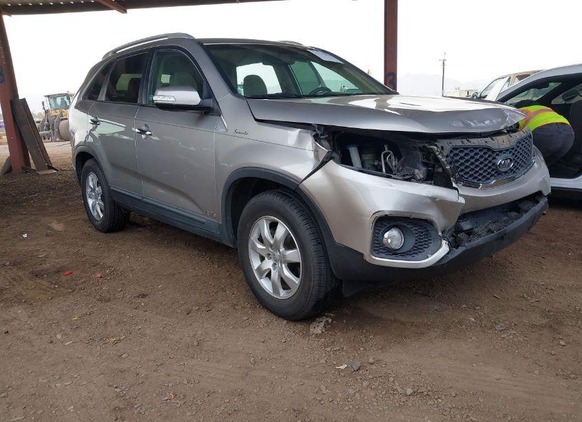 2012 Kia Sorento LX (VIN 5XYKTCA68CG278860) main photo