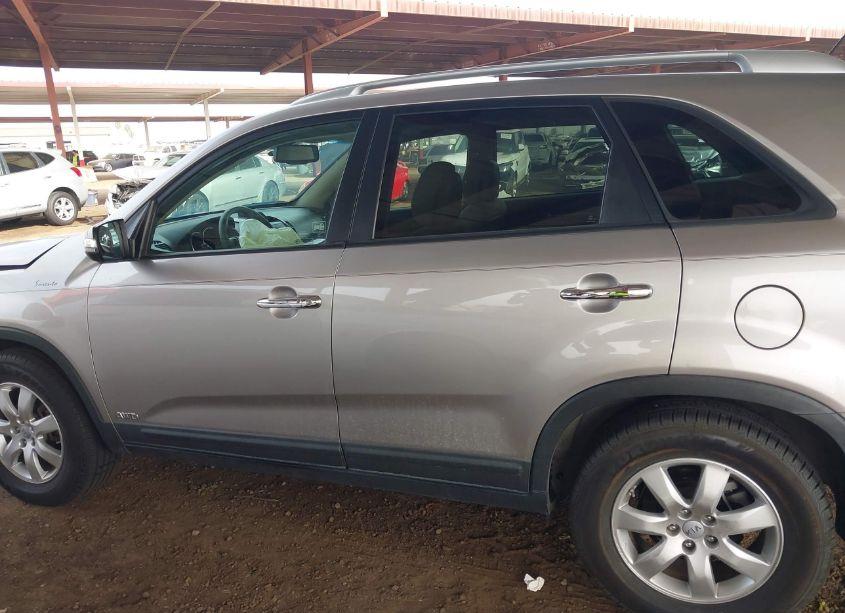 Photo 15 of 2012 Kia Sorento LX (VIN 5XYKTCA68CG278860)