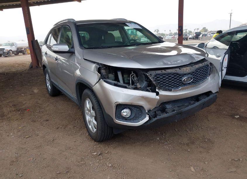 Photo 6 of 2012 Kia Sorento LX (VIN 5XYKTCA68CG278860)