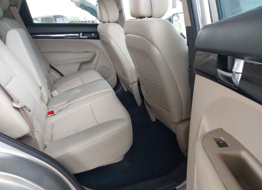 Photo 8 of 2012 Kia Sorento LX (VIN 5XYKTCA68CG278860)