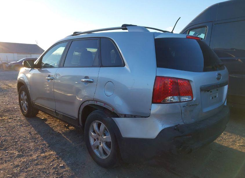 Photo 3 of 2012 Kia Sorento LX (VIN 5XYKTCA68CG309377)