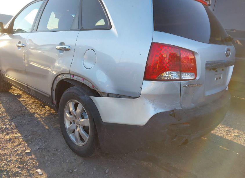 Photo 6 of 2012 Kia Sorento LX (VIN 5XYKTCA68CG309377)