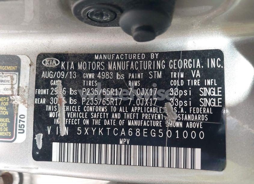 Photo 9 of 2014 Kia Sorento LX (VIN 5XYKTCA68EG501000)