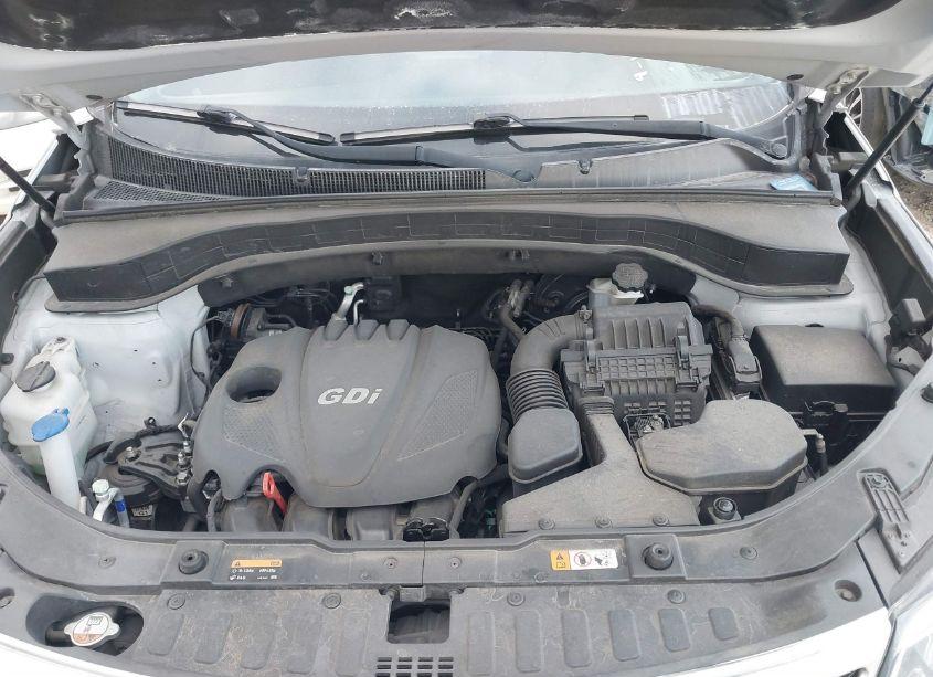 Photo 10 of 2014 Kia Sorento LX (VIN 5XYKTCA68EG523806)