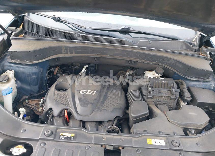 Photo 10 of 2015 Kia Sorento LX (VIN 5XYKTCA68FG596398)