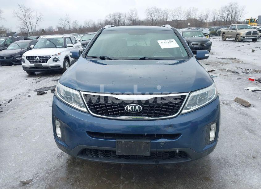 Photo 12 of 2015 Kia Sorento LX (VIN 5XYKTCA68FG596398)