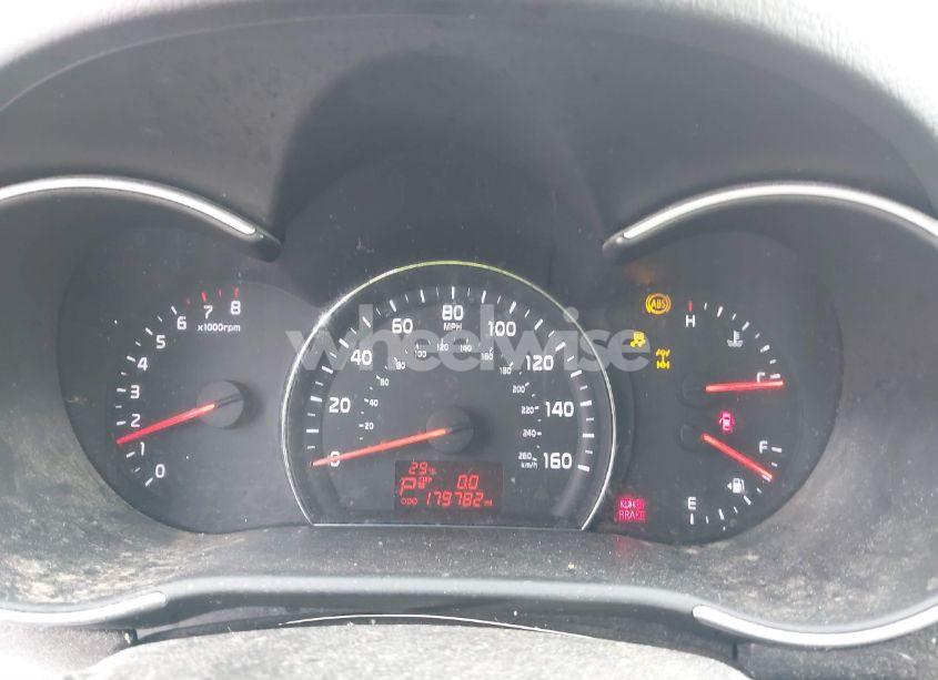 Photo 15 of 2015 Kia Sorento LX (VIN 5XYKTCA68FG596398)