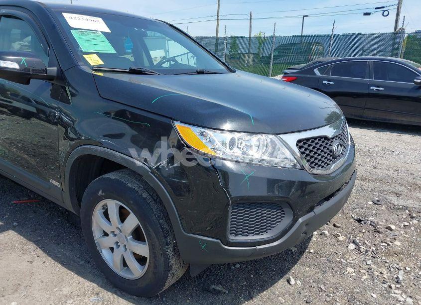 Photo 6 of 2012 Kia Sorento LX (VIN 5XYKTCA69CG214519)