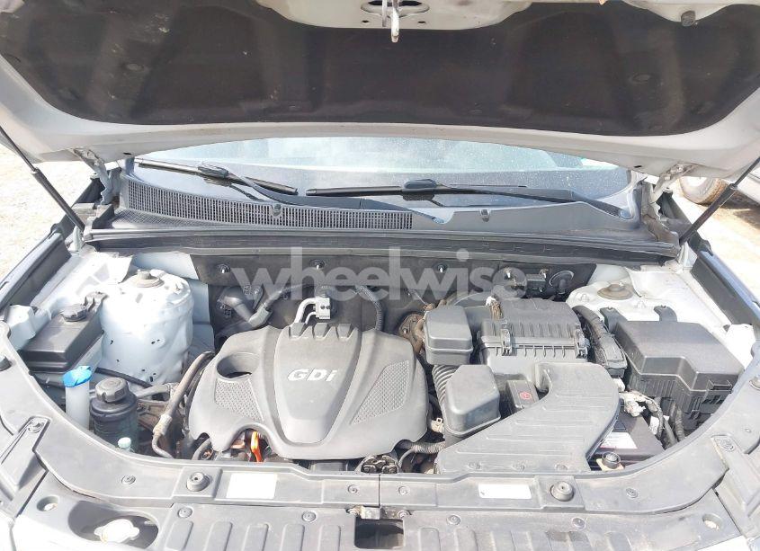 Photo 10 of 2012 Kia Sorento LX (VIN 5XYKTCA69CG271965)