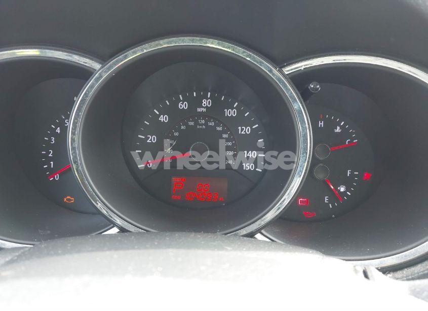 Photo 7 of 2012 Kia Sorento LX (VIN 5XYKTCA69CG271965)