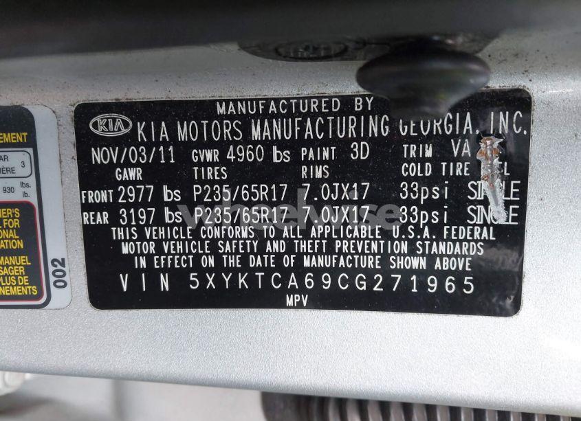 Photo 9 of 2012 Kia Sorento LX (VIN 5XYKTCA69CG271965)