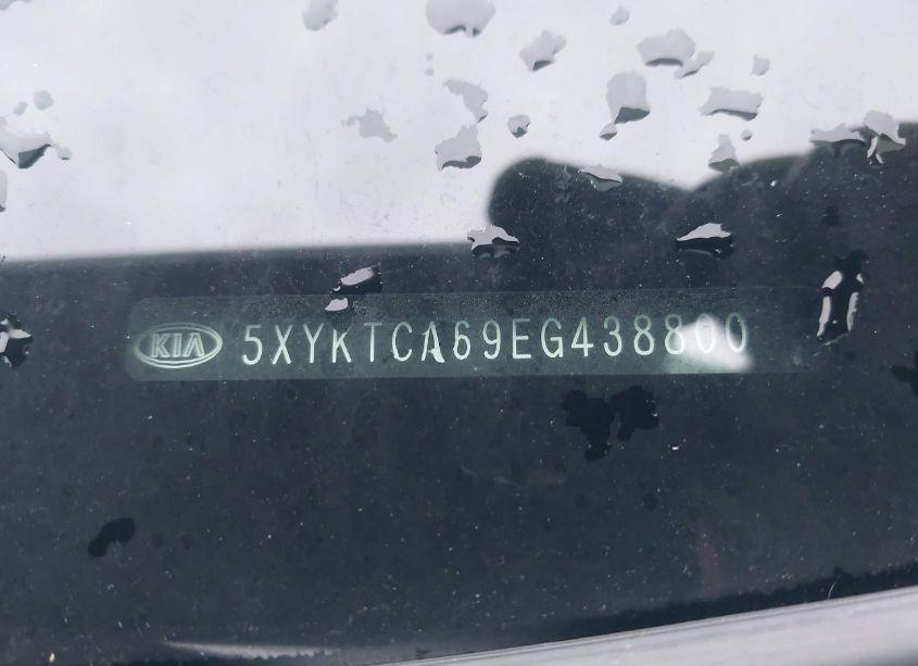 Photo 9 of 2014 Kia Sorento LX (VIN 5XYKTCA69EG438800)