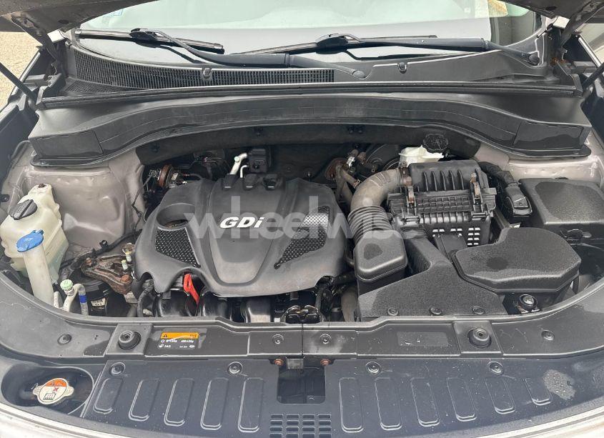 Photo 10 of 2014 Kia Sorento LX (VIN 5XYKTCA69EG542686)