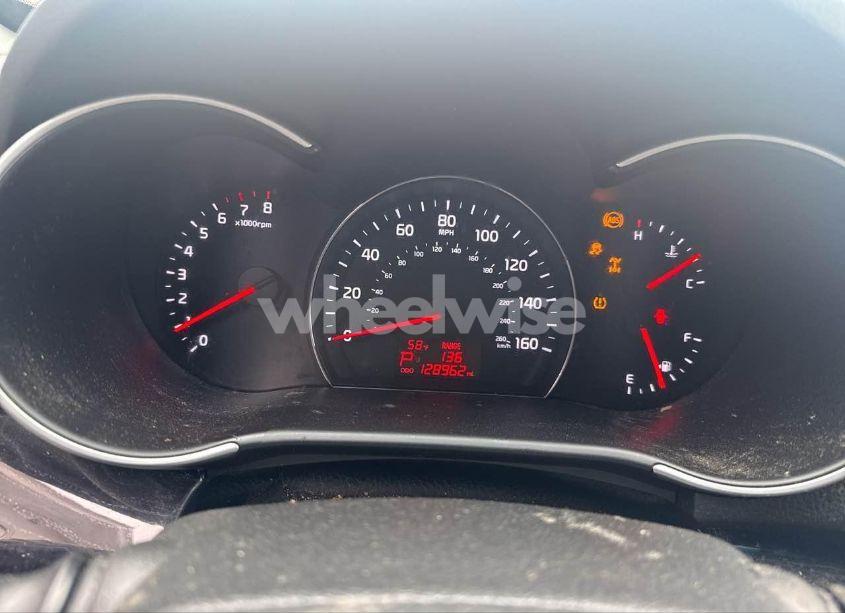 Photo 7 of 2014 Kia Sorento LX (VIN 5XYKTCA69EG542686)