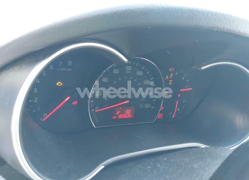 Photo 7 of 2015 Kia Sorento LX (VIN 5XYKTCA69FG585183)