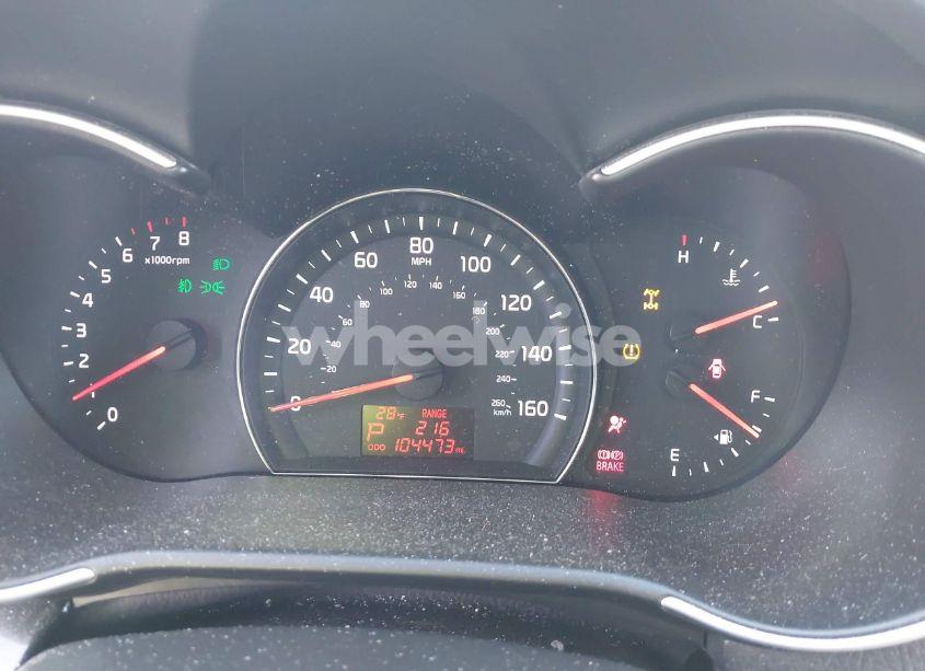 Photo 7 of 2015 Kia Sorento LX (VIN 5XYKTCA69FG617565)