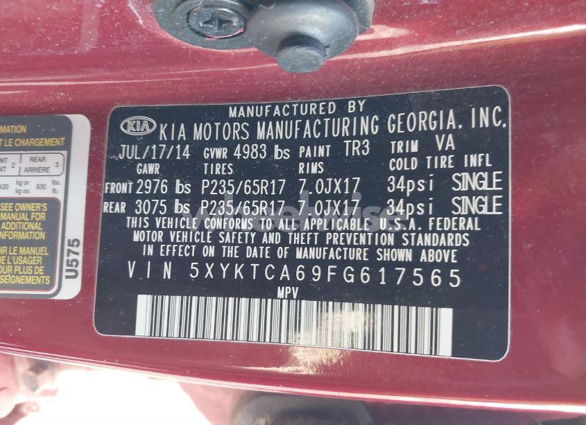 Photo 9 of 2015 Kia Sorento LX (VIN 5XYKTCA69FG617565)