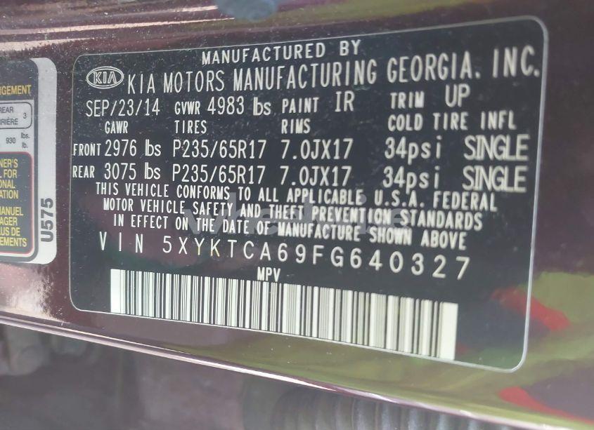 Photo 9 of 2015 Kia Sorento LX (VIN 5XYKTCA69FG640327)