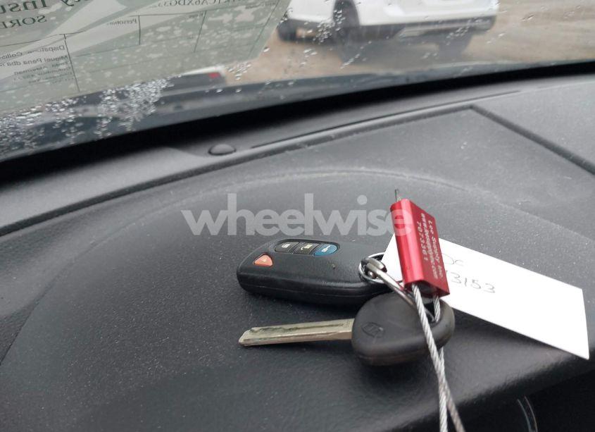 Photo 11 of 2013 Kia Sorento LX (VIN 5XYKTCA6XDG332628)