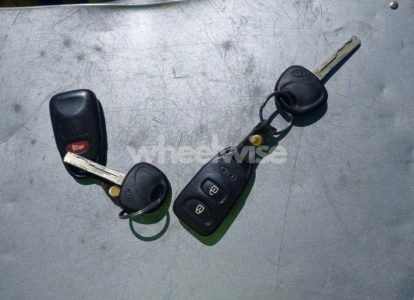 Photo 11 of 2013 Kia Sorento LX (VIN 5XYKTCA6XDG345234)