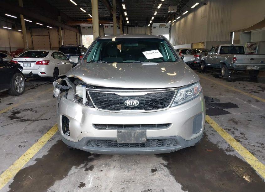 Photo 13 of 2014 Kia Sorento LX (VIN 5XYKTCA6XEG543734)