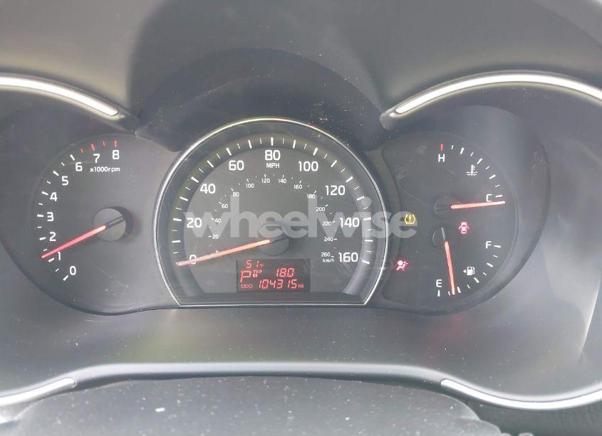 Photo 7 of 2015 Kia Sorento LX (VIN 5XYKTCA6XFG582678)