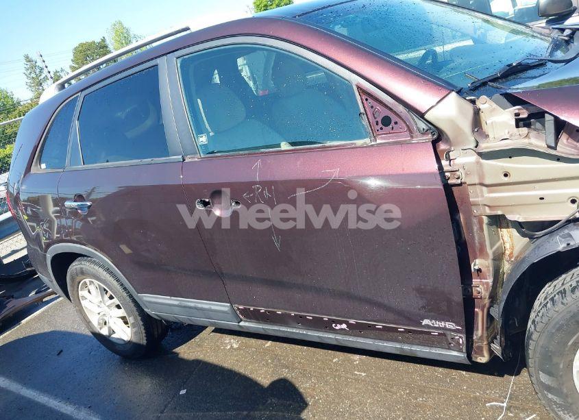 Photo 14 of 2015 Kia Sorento LX (VIN 5XYKTCA6XFG592482)