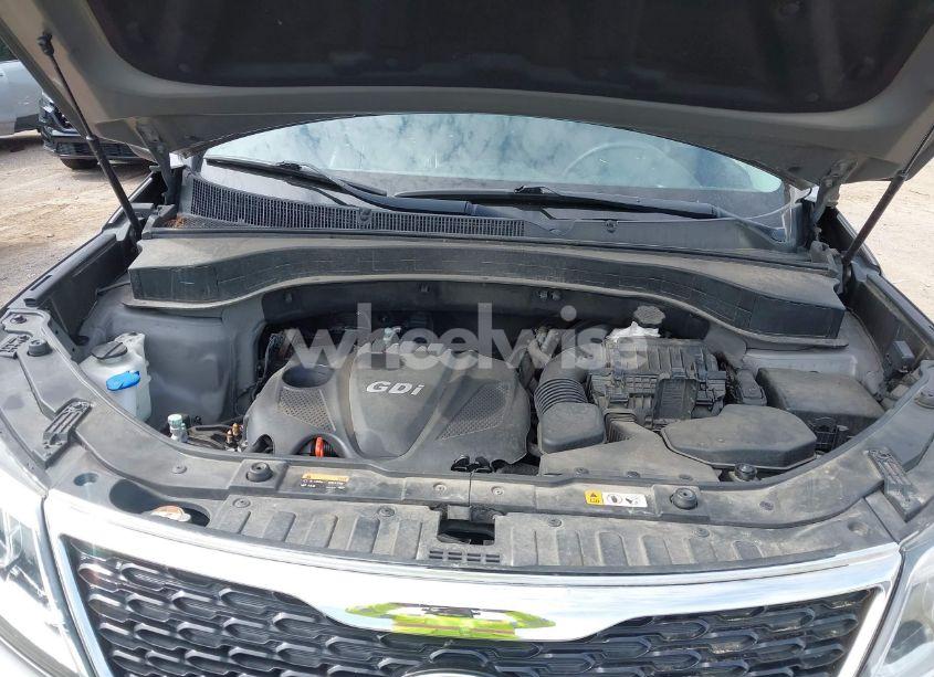 Photo 10 of 2015 Kia Sorento LX (VIN 5XYKTCA6XFG650154)