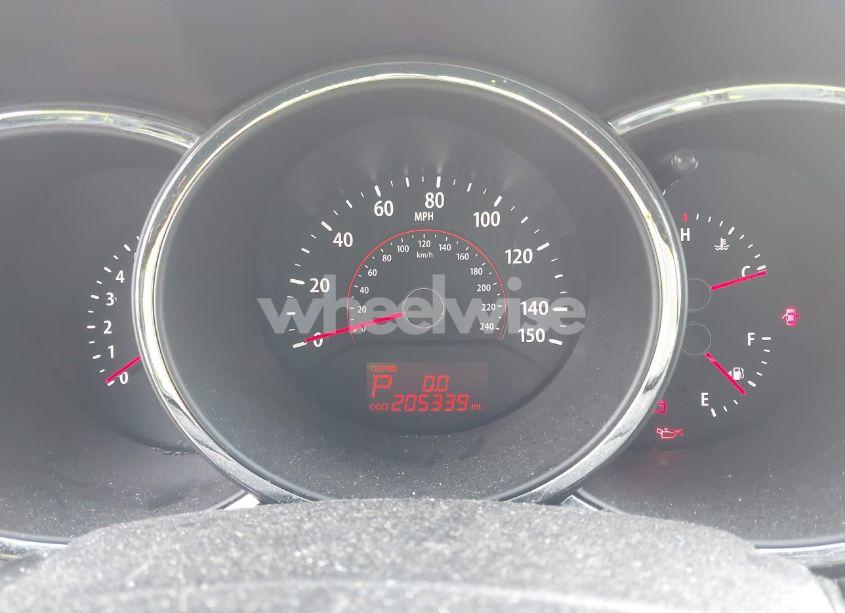 Photo 7 of 2011 Kia Sorento LX (VIN 5XYKTDA11BG120868)