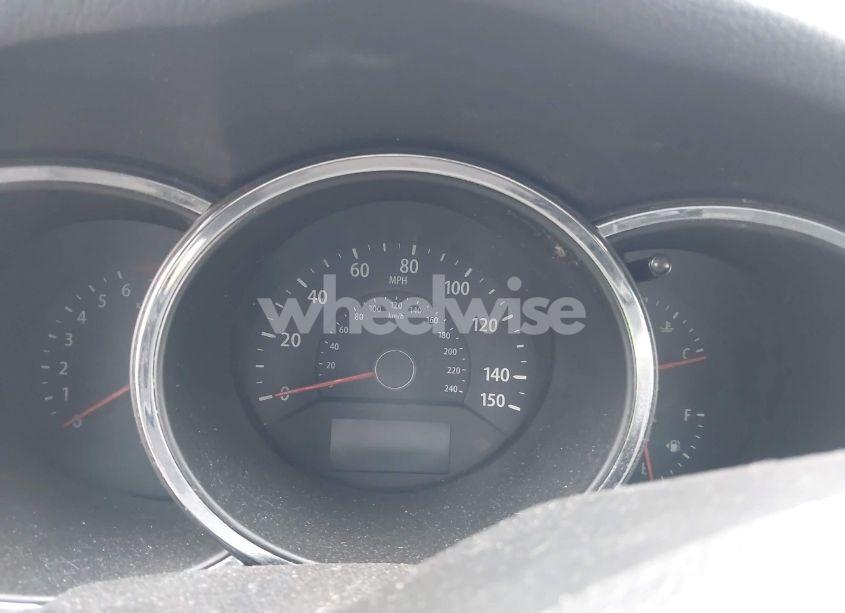 Photo 7 of 2011 Kia Sorento LX (VIN 5XYKTDA12BG059031)